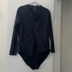 Rash guard, gently used, full body